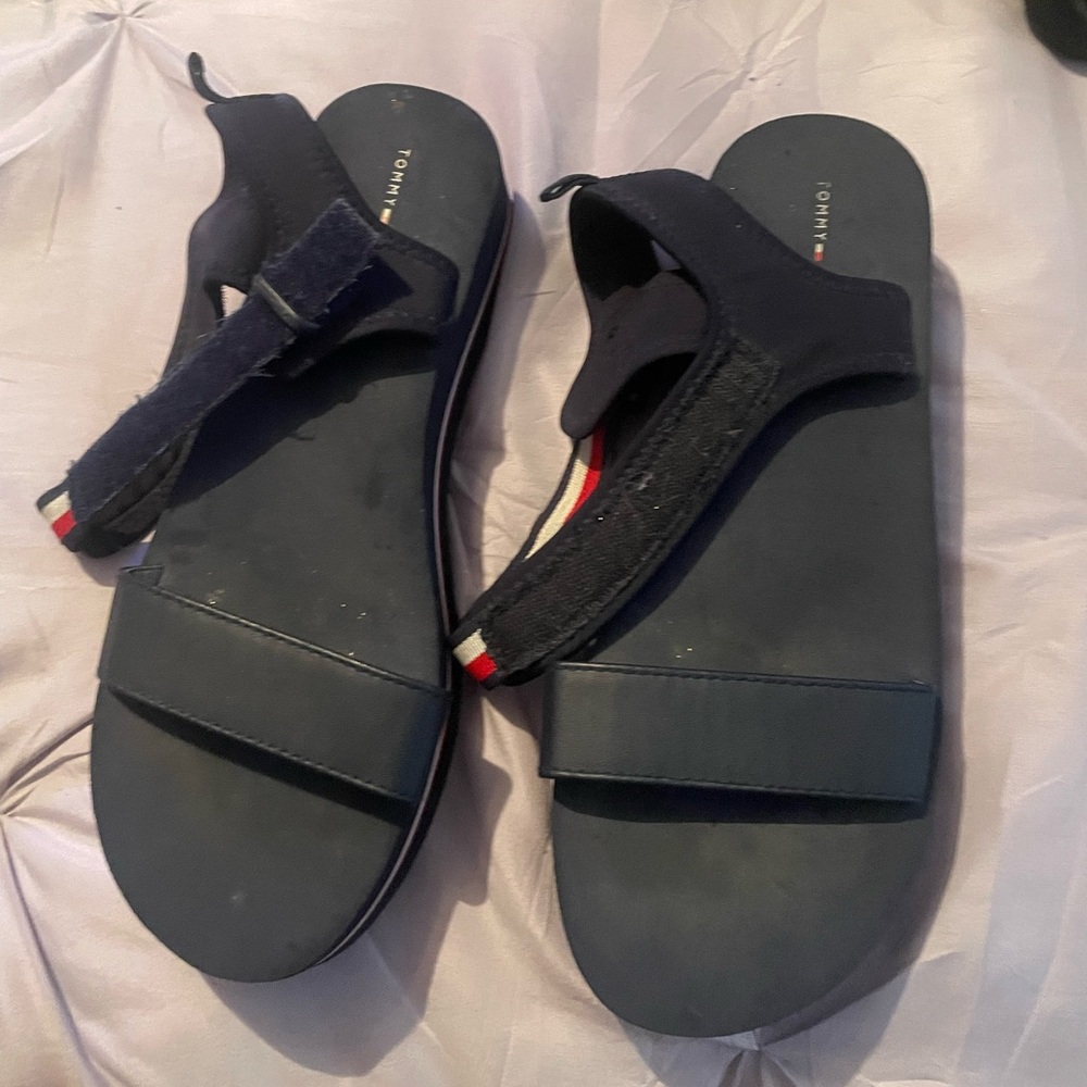 Tommy  Hilfiger sandals sz 10